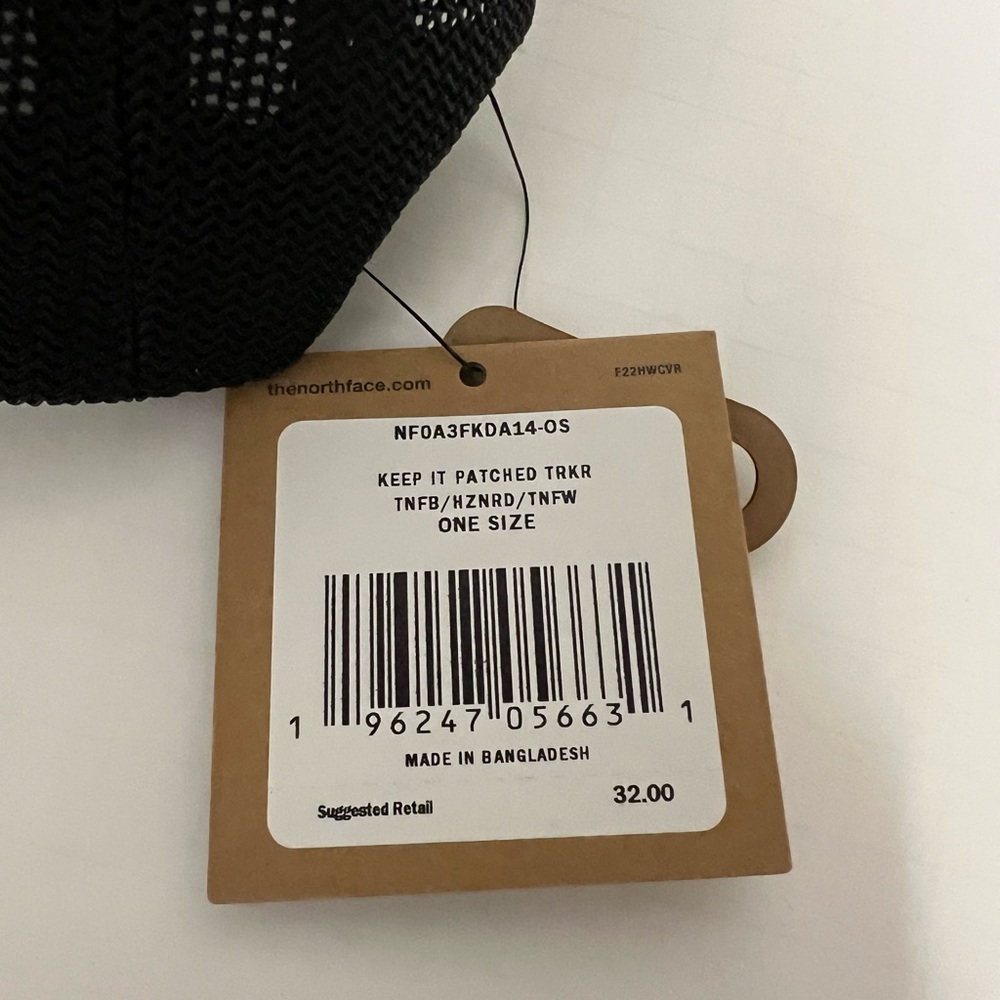The North Face Keep It Patched Mesh Trucker Hat | Unisex / Adjustable - Picture 2 of 5
